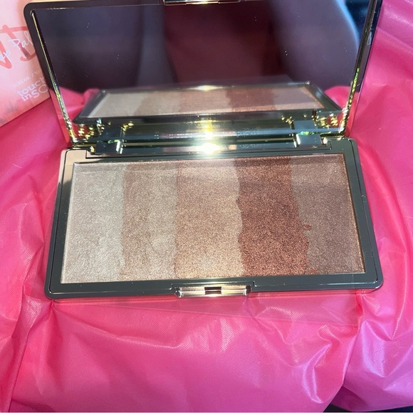 TOUCH IN SOL “Glowdient” 5 Shade Makeup Palette - NIB - Picture 7 of 7